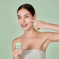 Ricarica Di Crema Viso Idratante Anti-Età 50g Hyaluronic Moisture Isdin -Corpo Vita Vendite 131538