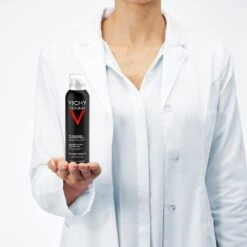 Gel Da Barba Anti-irritazioni Vitamina C Pelle Sensibile 2x150ml Homme Vichy -Corpo Vita Vendite 88987